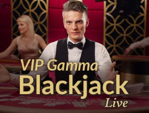 老帅卢塞斯库之子昨日带完联赛后直飞回国，全场球迷及裁判对其致意